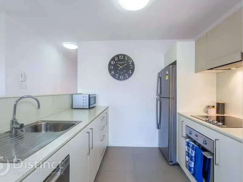 75/142 Anketell Street, Greenway, photo 2