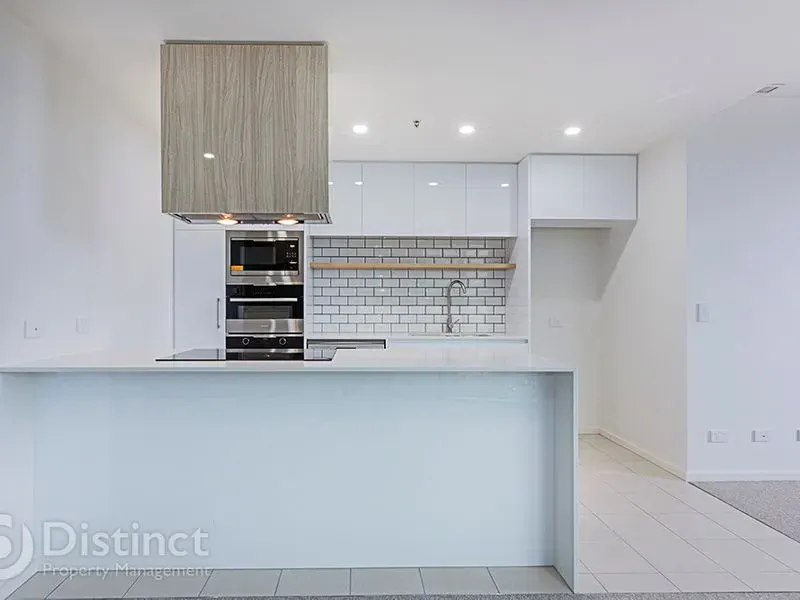 1301/120 Eastern Valley Way, Belconnen, photo 3