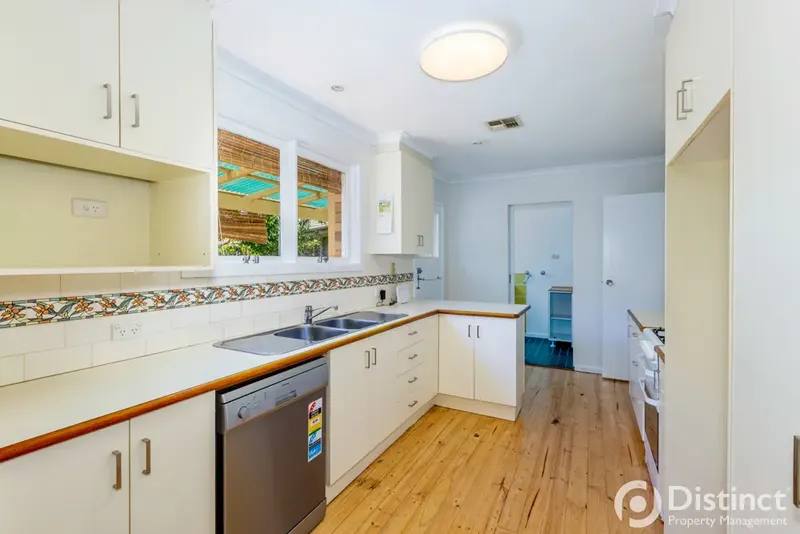 11 Swinden Street, Downer, photo 2