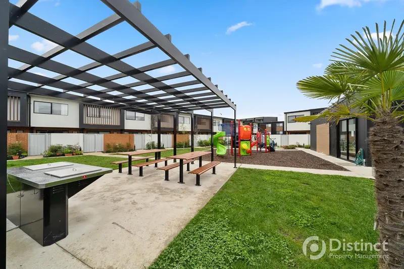 93/1 Rowland Rees Crescent, Greenway, photo 17