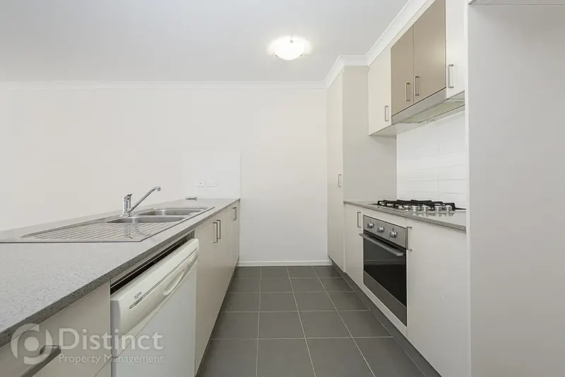 8 Bunima Crescent, Ngunnawal, photo 2