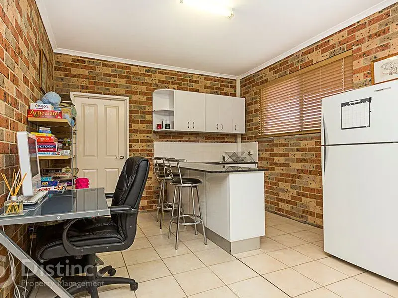 2 Camphorwood Close, Jerrabomberra, photo 10