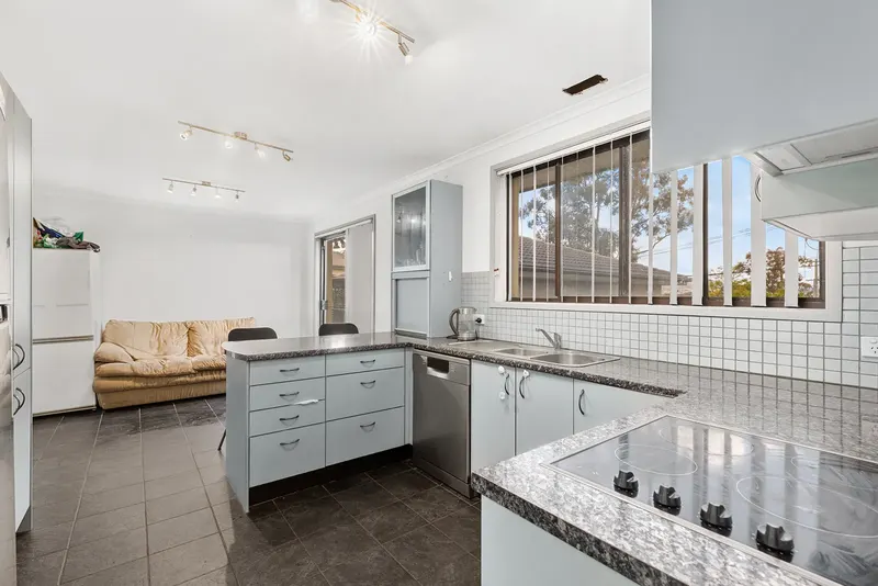 3 Ashley Drive, Wanniassa, photo 6