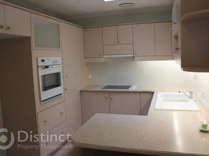 1/2 Koorong Place, Queanbeyan West, photo 7