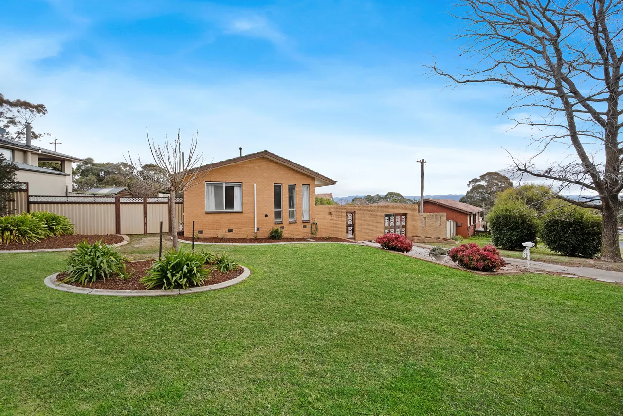 24 Barber Crescent, Flynn, photo 1