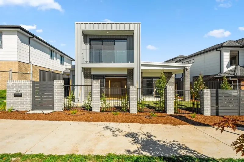 37 Sculthorpe Avenue, Whitlam, photo 2