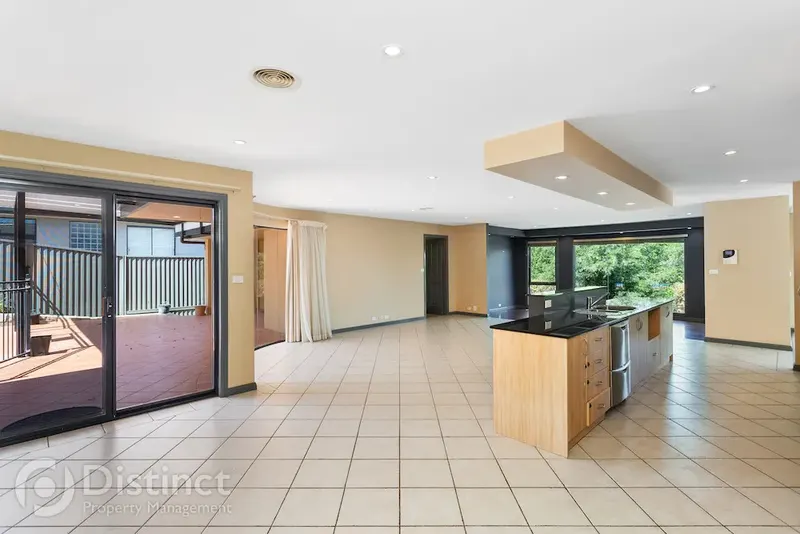 2 Teak Place, Jerrabomberra, photo 4