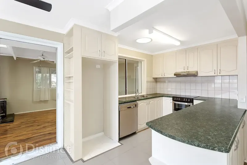 25 Wolff Crescent, Latham, photo 2