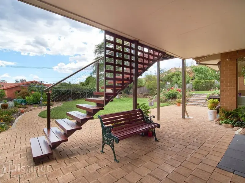 17 Whitty Crescent, Isaacs, photo 14