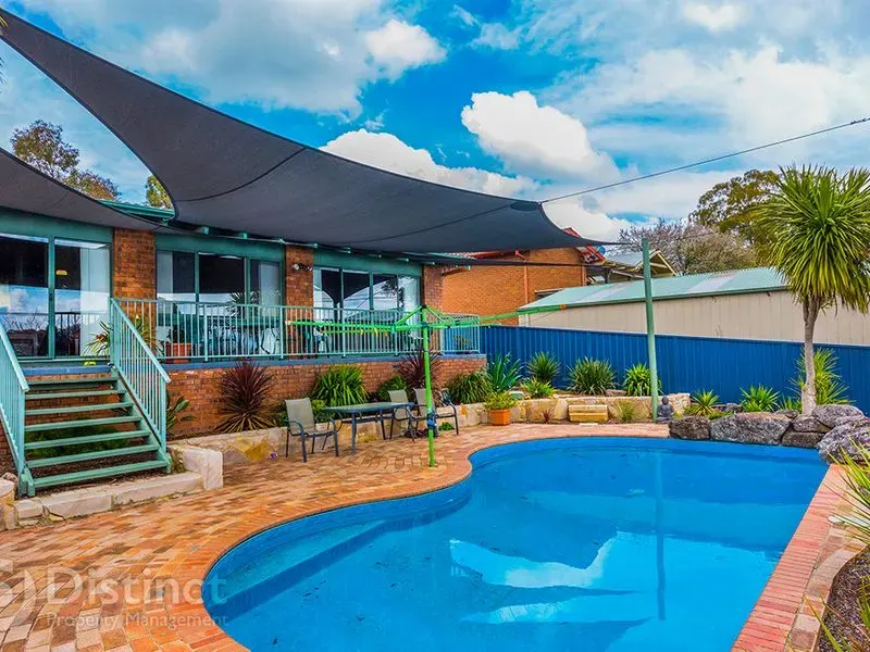 27 Holden Crescent, Wanniassa, photo 9