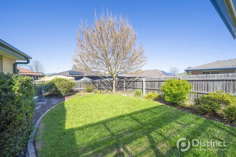 13 Clendinnen Street, Dunlop, photo 15