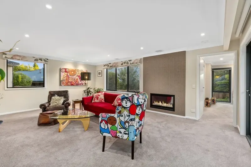 58 Carstensz Street, Griffith, photo 4