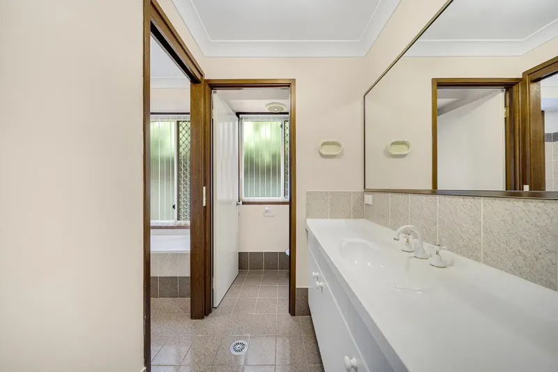 20 Gabriel Avenue, Jerrabomberra, photo 11