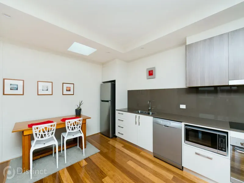 29/77 Leichhardt Street, Kingston, photo 2