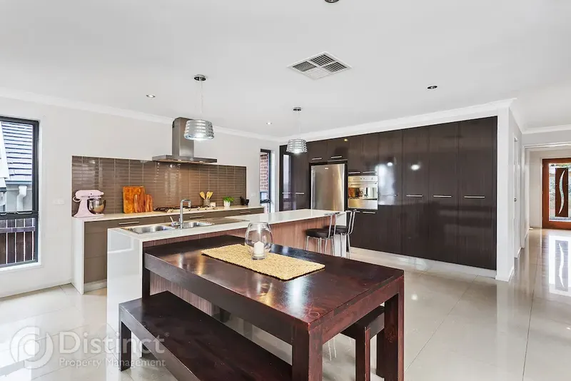11 Eve Langley Street, Franklin, photo 3