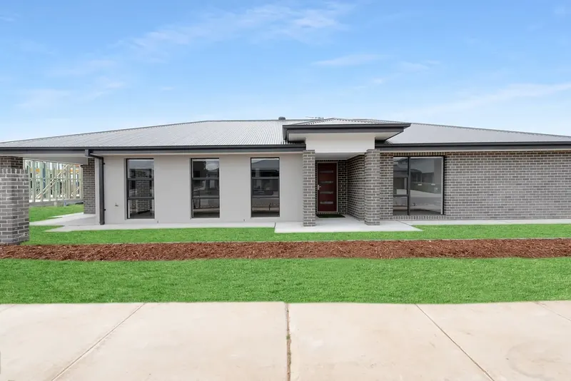 56 Zealie Bend, Googong