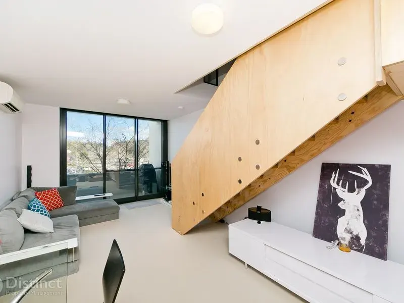 1/97 Eastern Valley Way, Belconnen, photo 3
