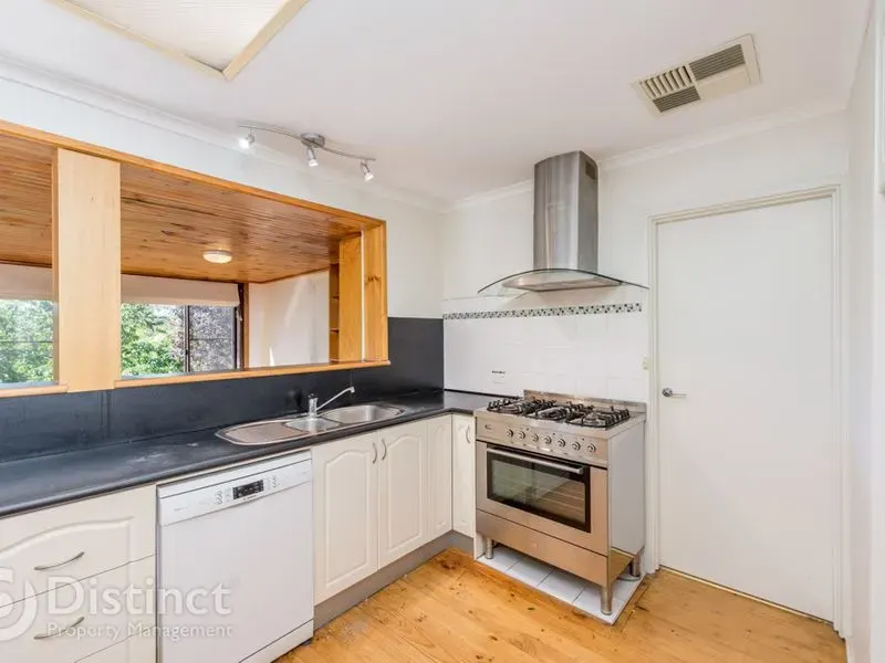 65 Croton Street, Rivett, photo 2
