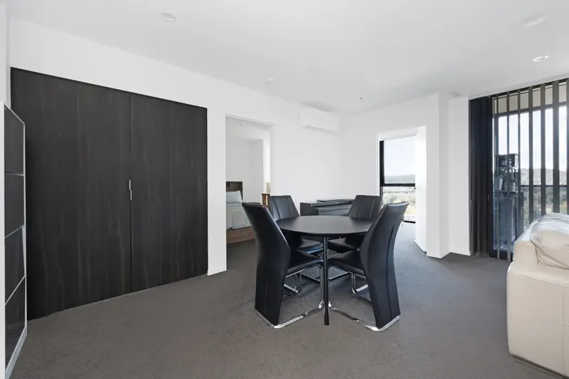 1109/15 Bowes Street, Phillip ACT 2606, photo 3