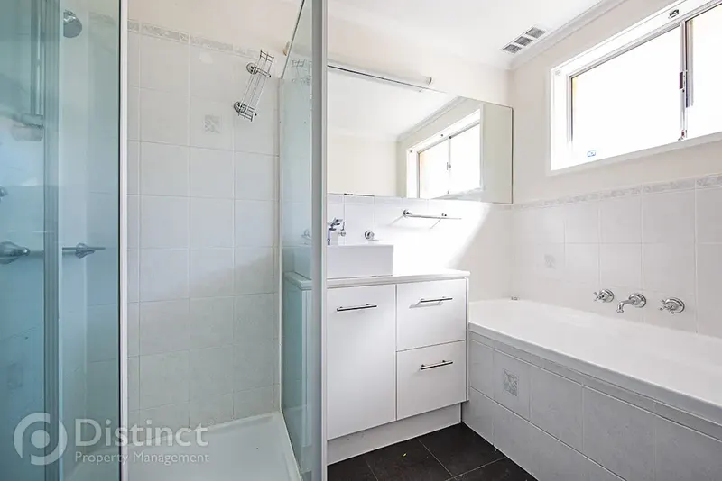 192 Kingsford Smith Drive, Spence, photo 8