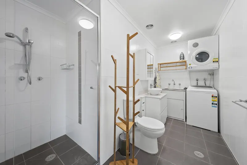 1/7 Coolac Place, Braddon, photo 12