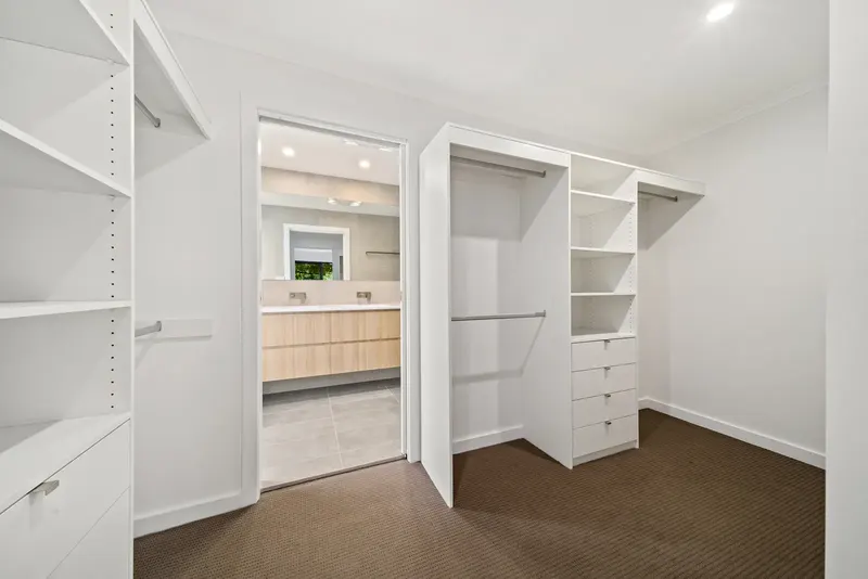 4 Achernar Close, Giralang, photo 14