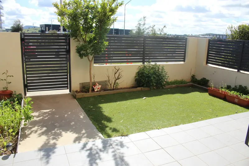 62/25 John Gorton Drive, Wright, photo 1