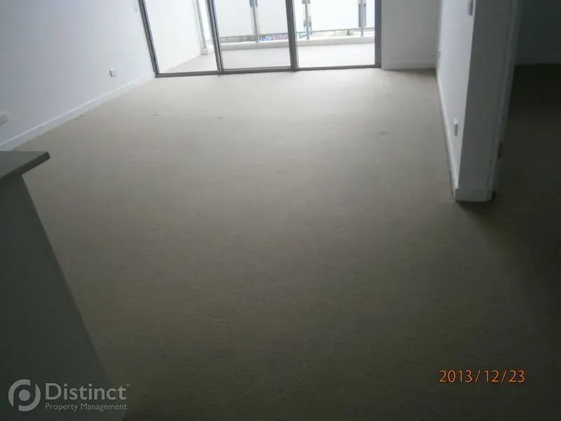165/116 Easty Street, Phillip, photo 3