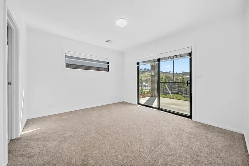 37 Sculthorpe Avenue, Whitlam, photo 15