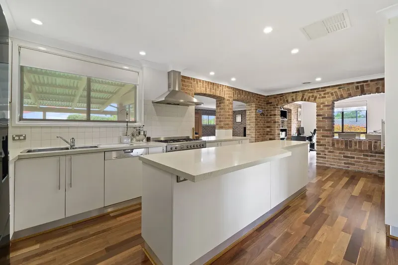 56 Vanzetti Crescent, Kambah, photo 6