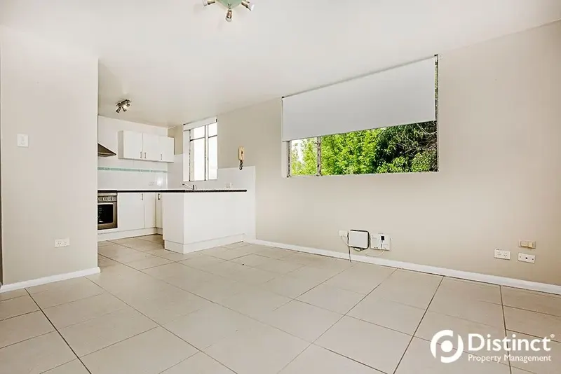 9/10 Stornaway Road, Queanbeyan, photo 3