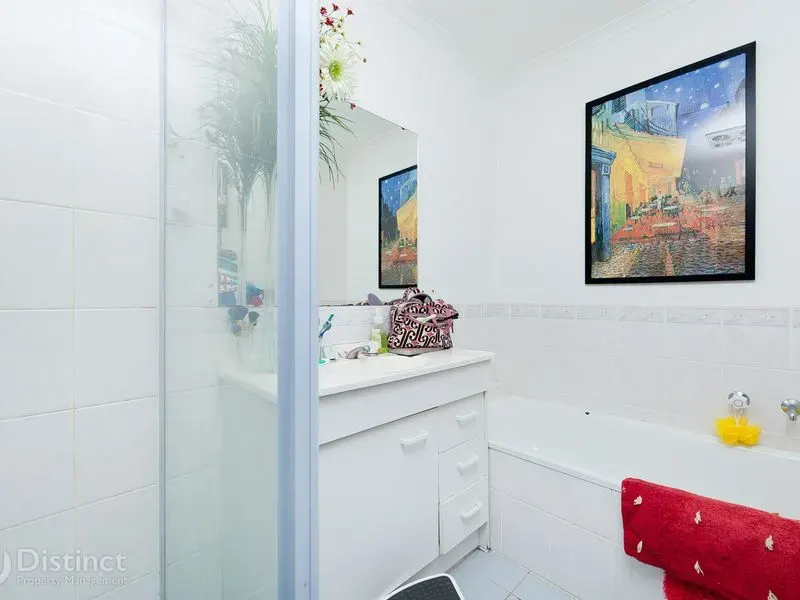21 Thornhill Crescent, Dunlop, photo 7