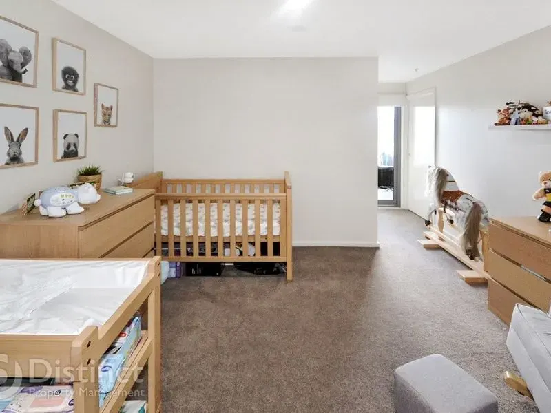 302/325 Anketell Street, Greenway, photo 13