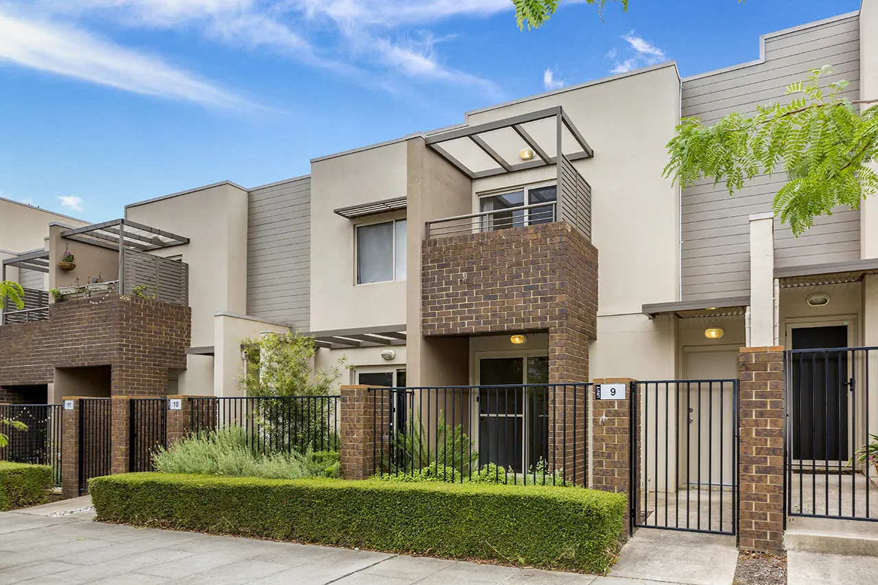 9/70 Kings Canyon Street, Harrison, photo 1