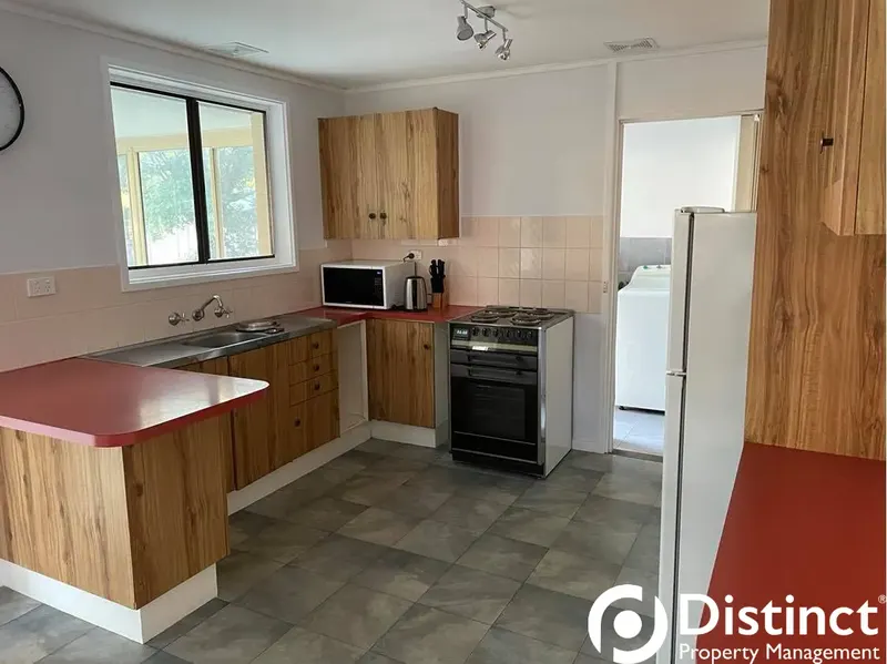 54 Castley Circuit, Kambah, photo 10