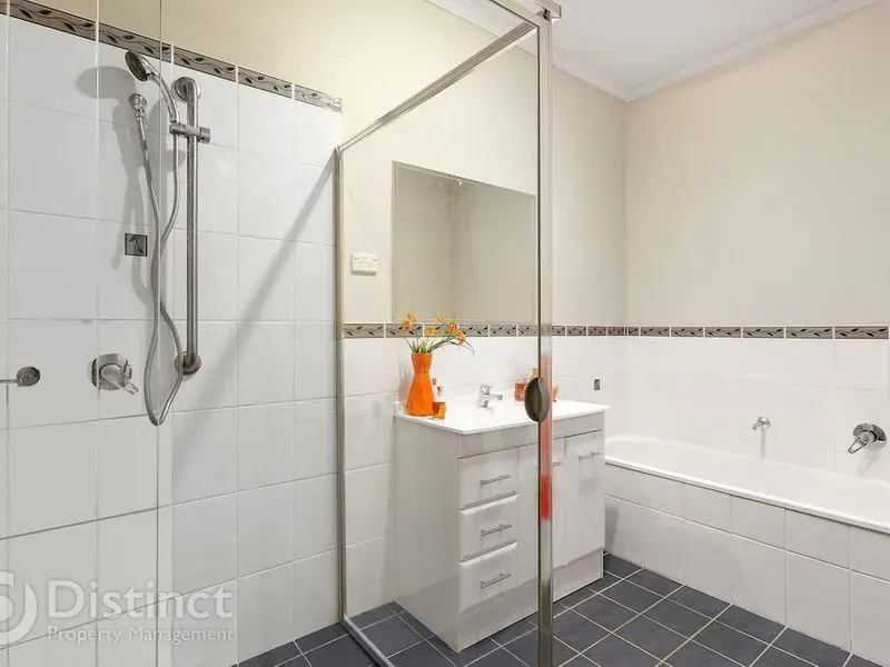 9 Helen Turner Street, Gungahlin, photo 10