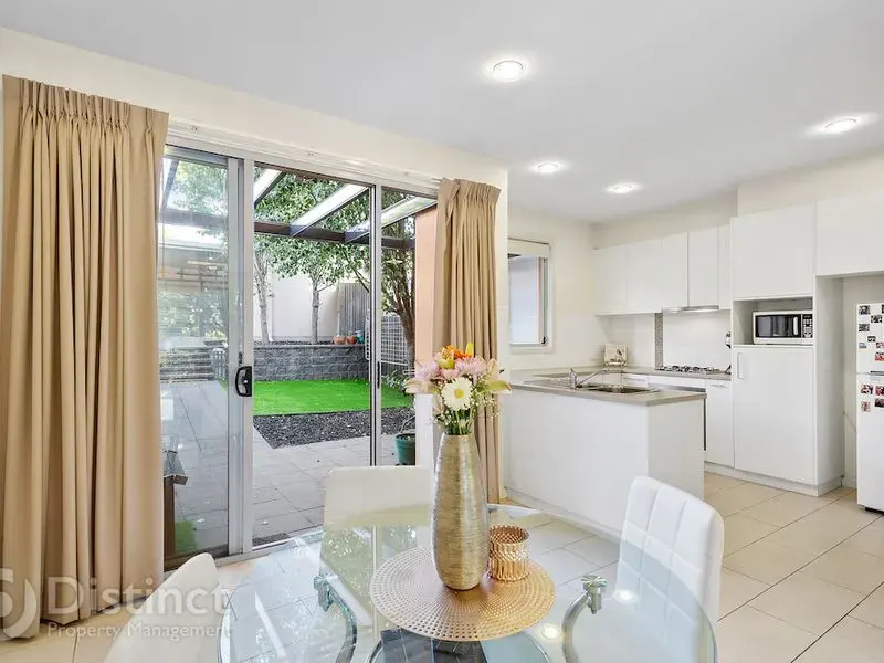 10 Dobikin Street, Crace, photo 4