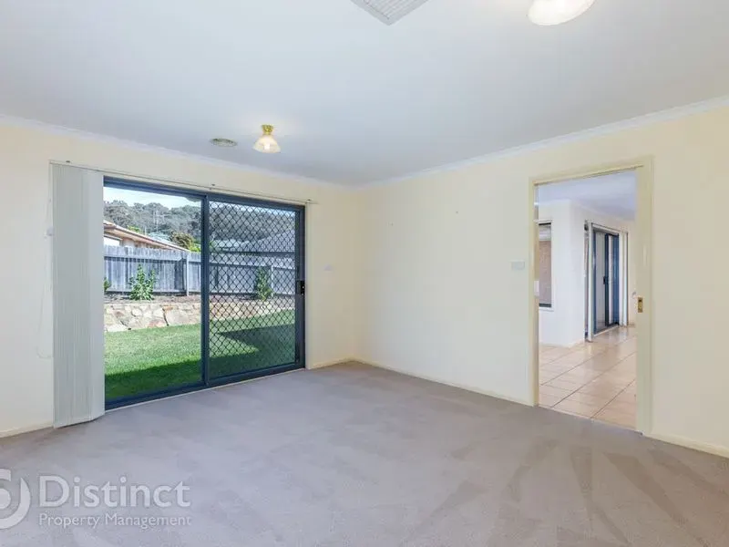 16 Ironbark Circuit, Jerrabomberra, photo 5