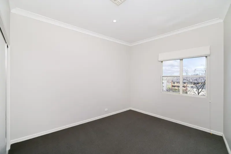 11/15 Fitzroy Crescent, Forrest, photo 7