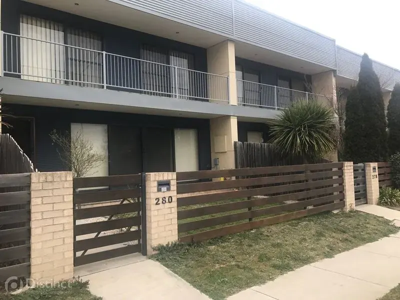 280 Anthony Rolfe Avenue, Gungahlin, photo 3