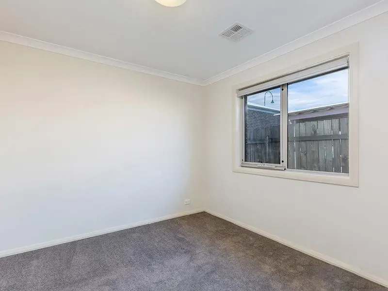 5 Bindugan Crescent, Ngunnawal, photo 9