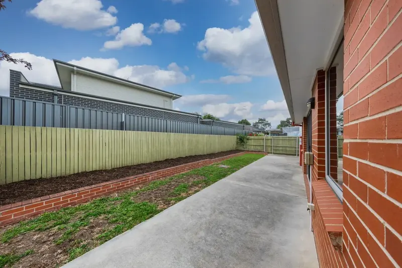 1 Eric Wright Street, Forde, photo 15