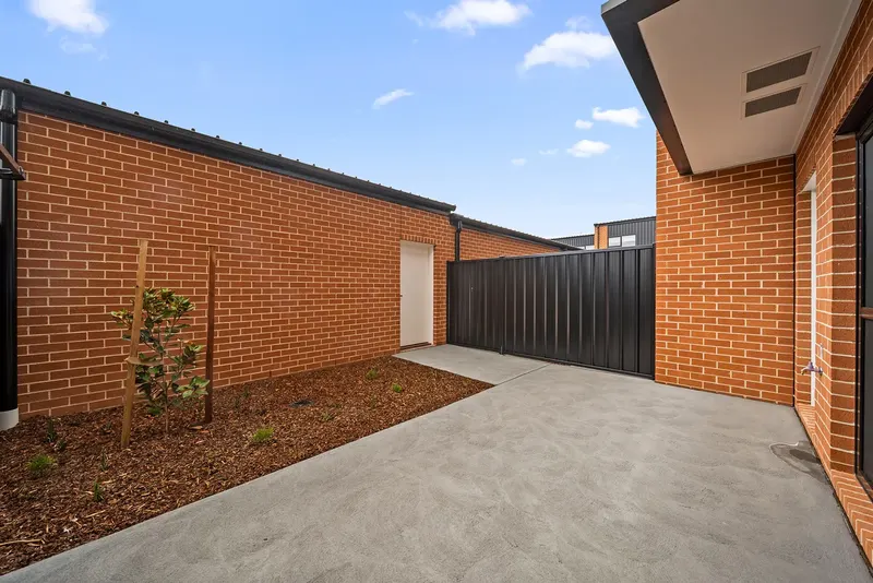 8 Candish Street, Googong, photo 16