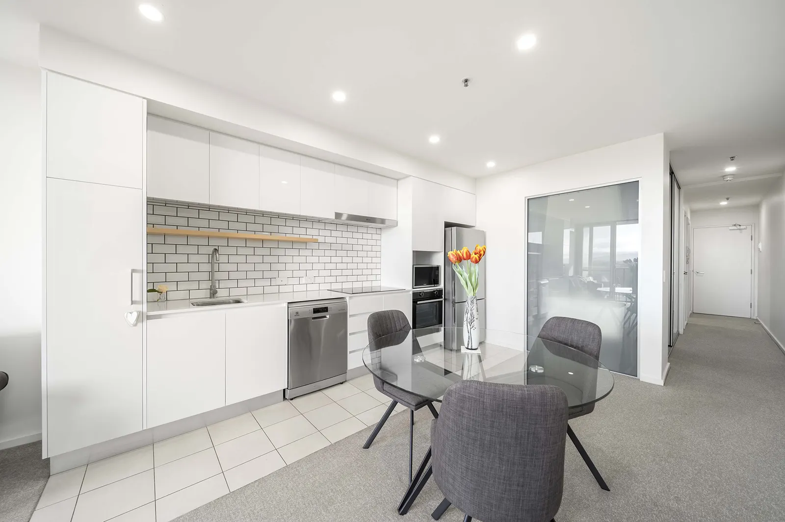 1514/120 Eastern Valley Way, Belconnen, photo 1