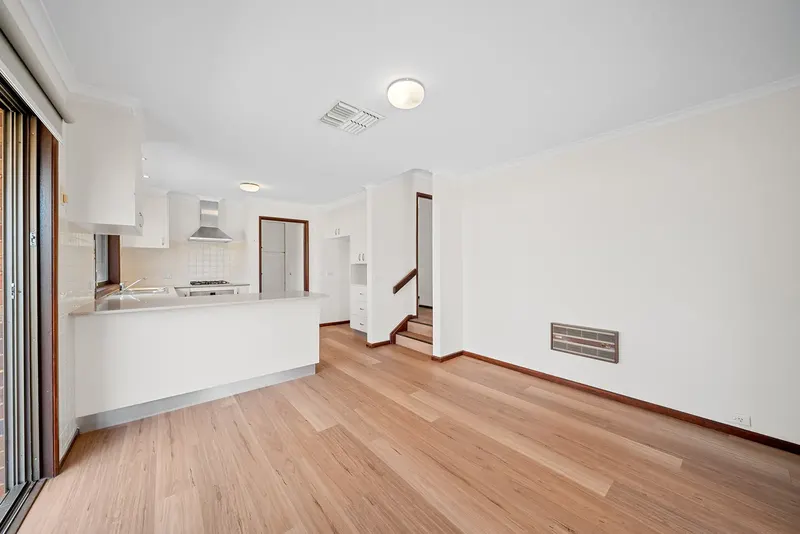 12 Ahern Place, Monash, photo 4