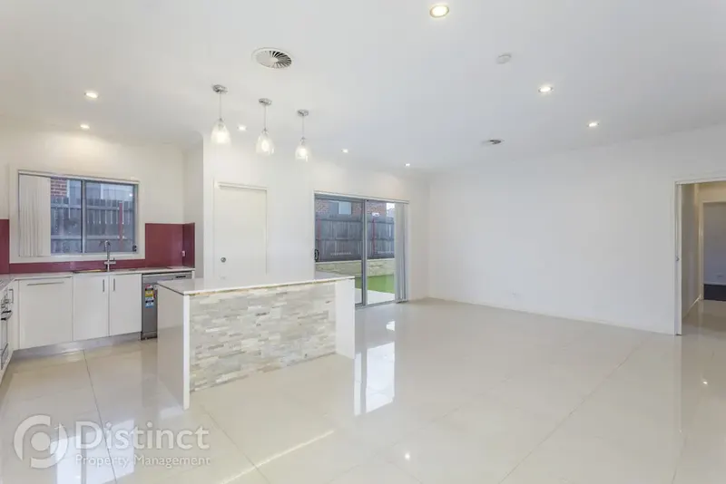 127 Samaria Street, Crace, photo 4