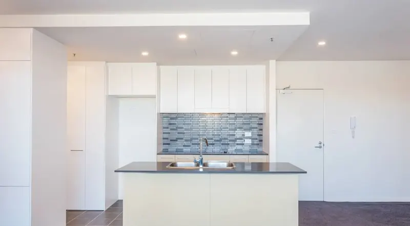 160/7 Irving Street, Phillip, photo 2