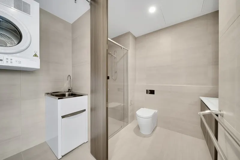 210/76 Steve Irwin Avenue, Wright, photo 8