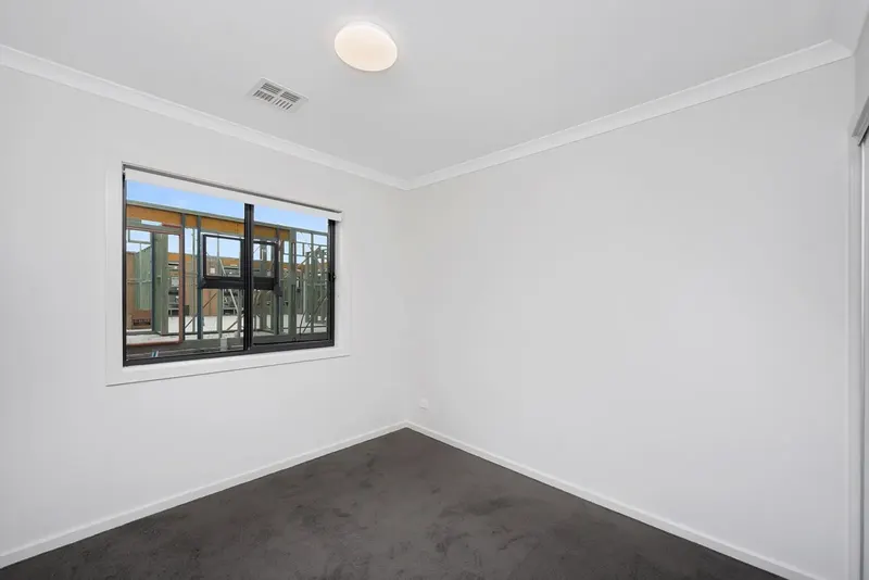 56 Zealie Bend, Googong, photo 12