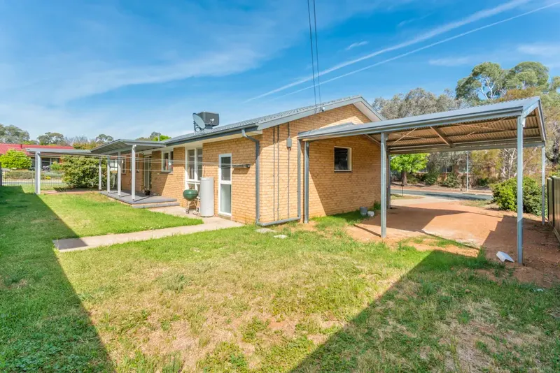 10 Diamantina Crescent, Kaleen ACT 2617, photo 11